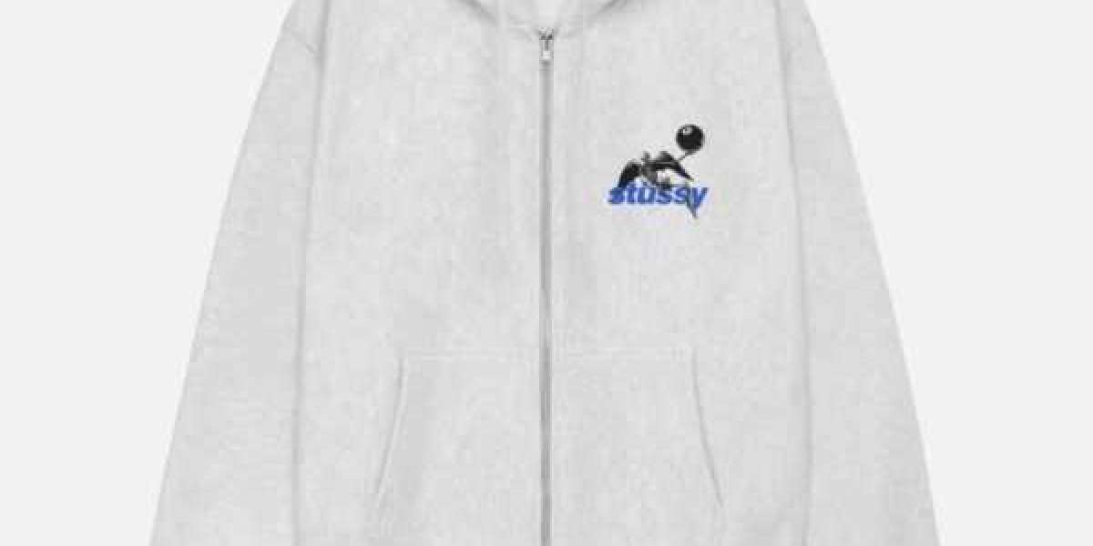 Find Your Fit: Choosing the Right Stussy Hoodie