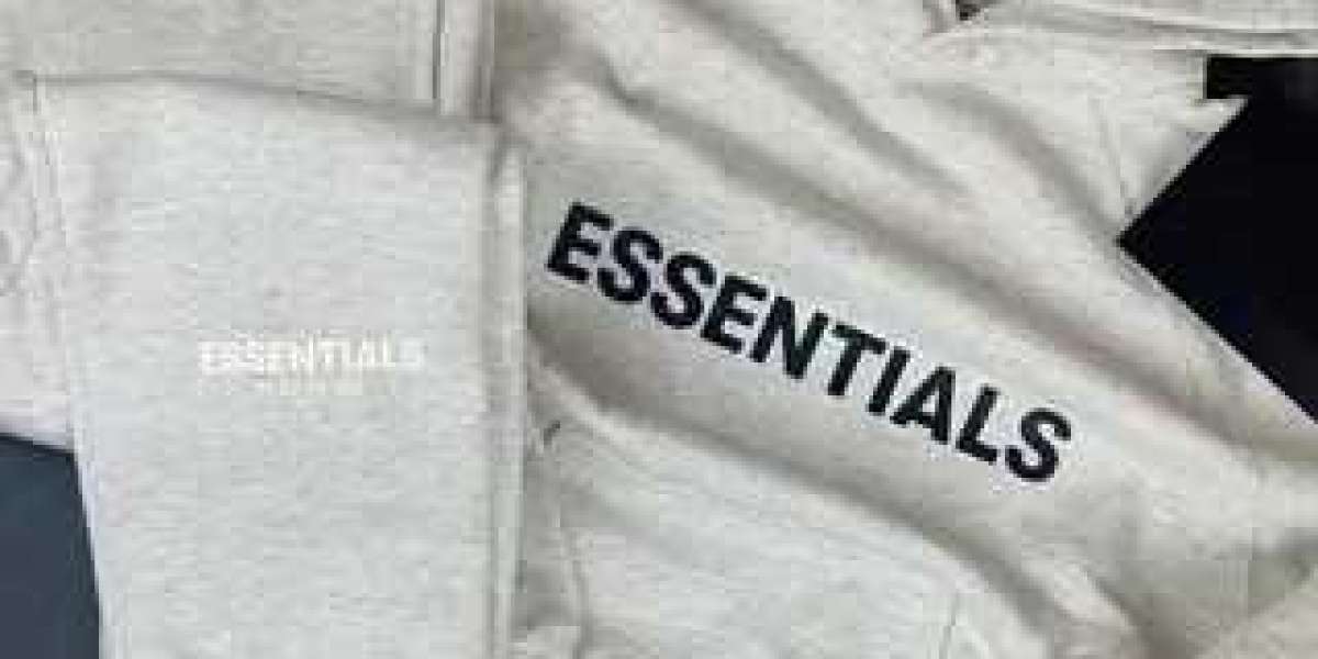 Essentials Hoodie – Iconic Style with Everyday Comfort